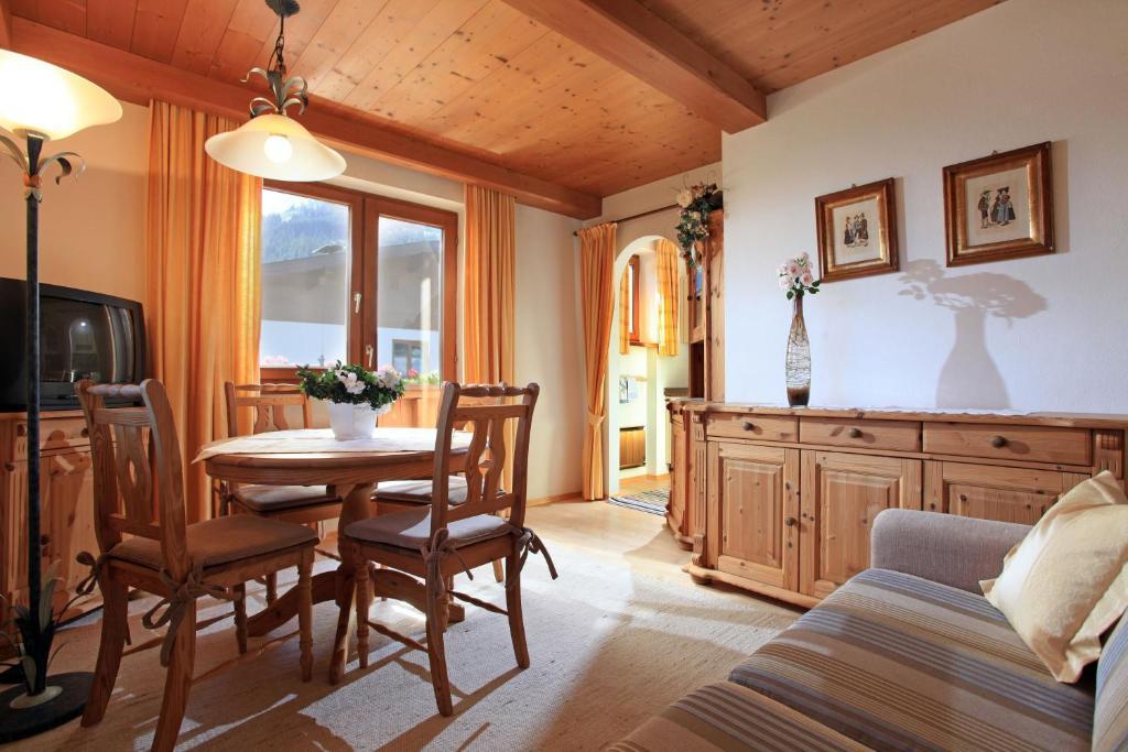 Landhaus Bachler Brixen im Thale Chambre photo